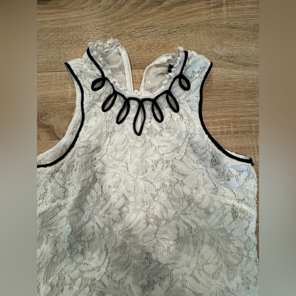 White Lace Sleeveless Top with Black Trim - Picture 2 of 10